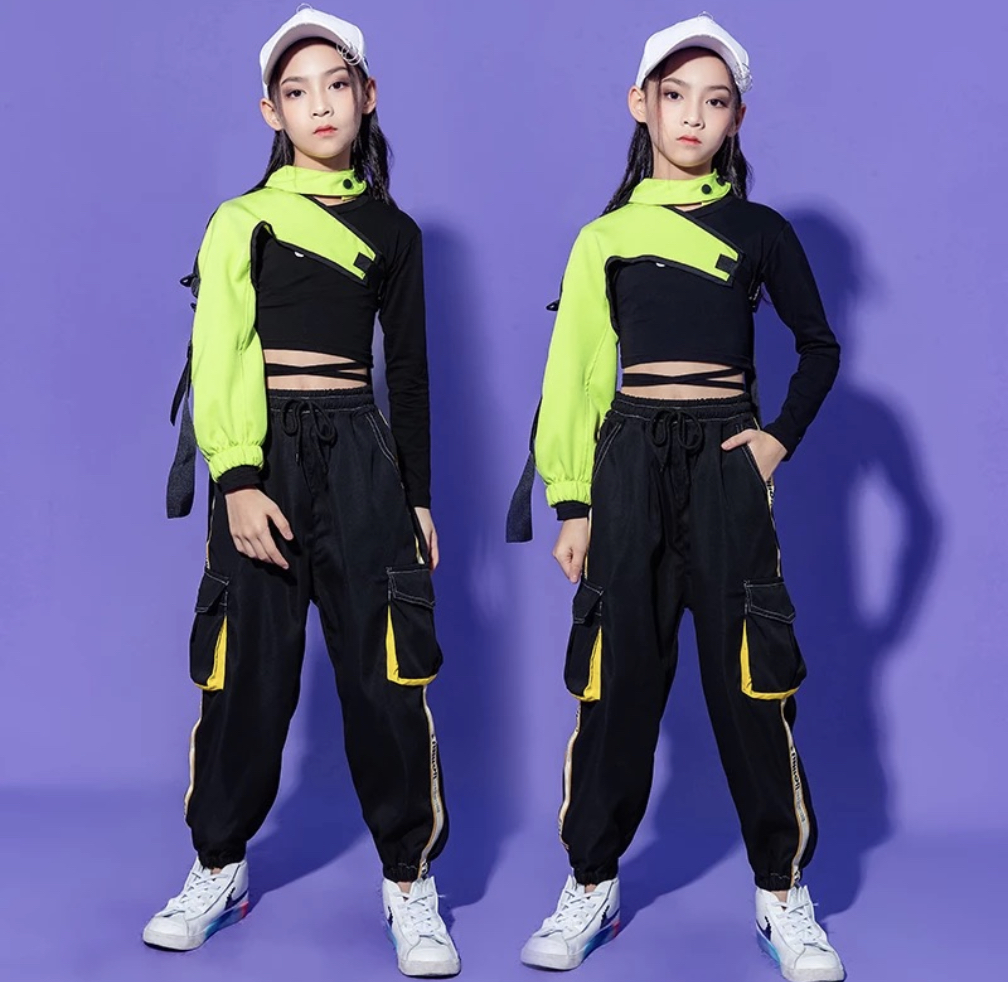 ชุดเต้น ชุดแดนซ์ ฮิปฮอป สีนีออน เสื้อสีดำ กางกงดำ