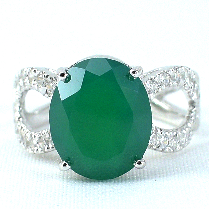 แหวนเงินแท้ราคาถูกชุบทองคำขาว พลอยแท้กรีนอะเกท 4.15 กะรัต เพชรCZ 0.42 กะรัต งานประณีตสวยงาม สั่งผลิตค่ะ