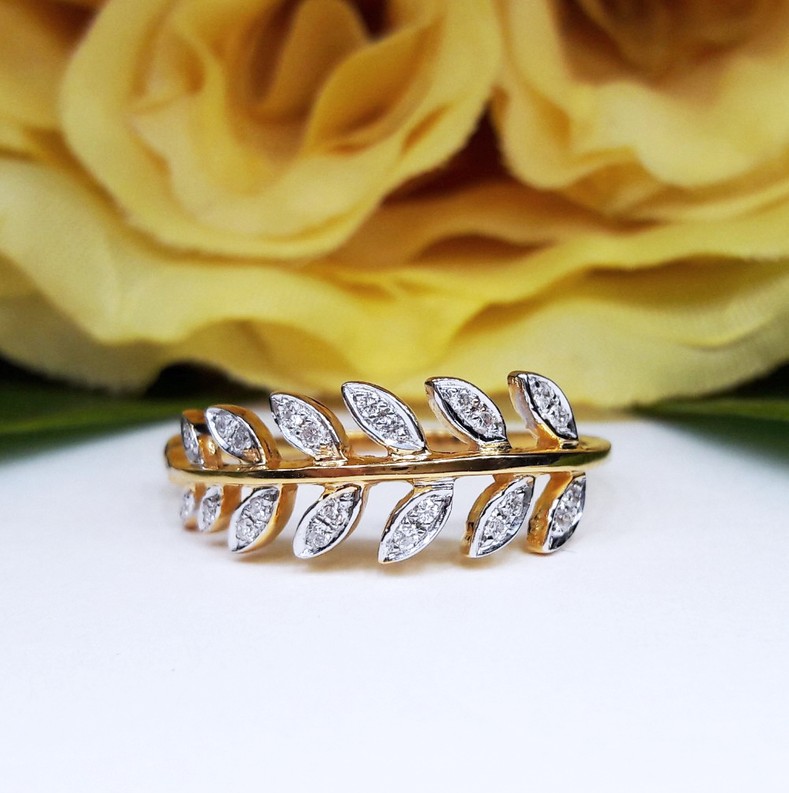 สั่งผลิตเพชรเบลเยี่ยมคัท แหวนแต่งงาน แหวนหมั้น ใส่เที่ยว ออกงาน แหวนทองคำ 18K เพชรแท้ 0.18 กะรัต 2.45 กรัม น้ำ 99 ราคาถูกมาก มีใบรับประกันค่ะ