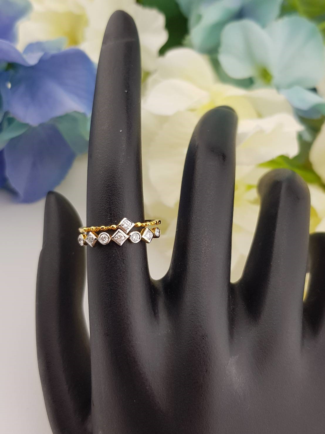 สั่งผลิตเพชรเบลเยี่ยมคัท แหวนแต่งงาน แหวนหมั้น ใส่เที่ยว ออกงาน แหวนทองคำ 18K เพชรแท้ 0.20 กะรัต 1.90 กรัม น้ำ 99 ราคาถูกมาก มีใบรับประกันค่ะ