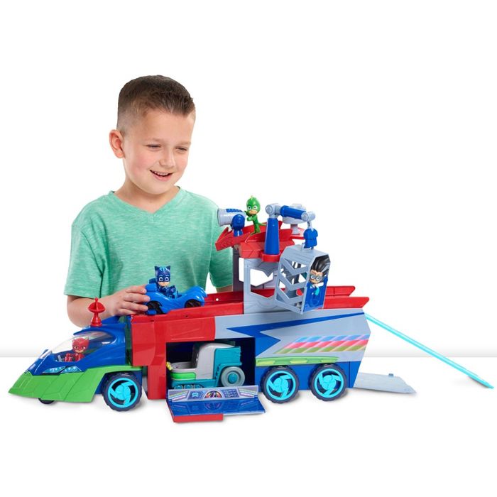 PJ Masks PJ Seeker Vehicle Playset with Lights and Sounds