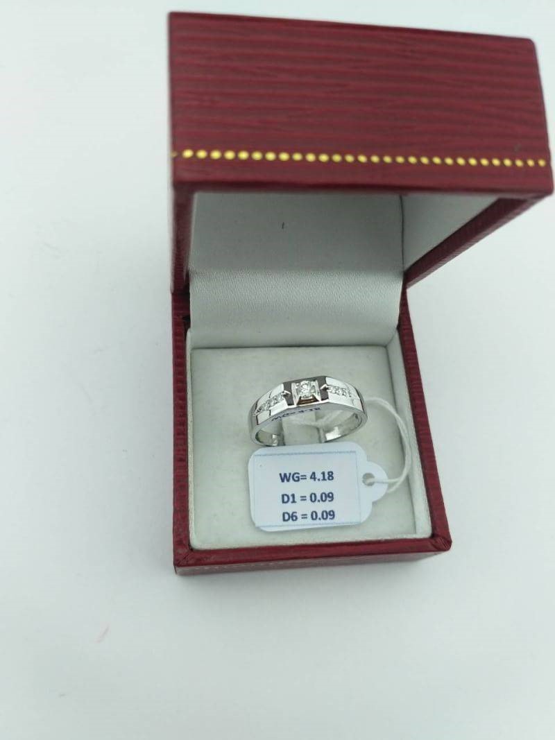 สั่งผลิตเพชรเบลเยี่ยมคัท แหวนแต่งงาน แหวนหมั้น ใส่เที่ยว ออกงาน แหวนทองขาว 18K เพชรแท้ 0.18 กะรัต 4.18 กรัม น้ำ 99 ราคาถูกมาก มีใบรับประกันค่ะ