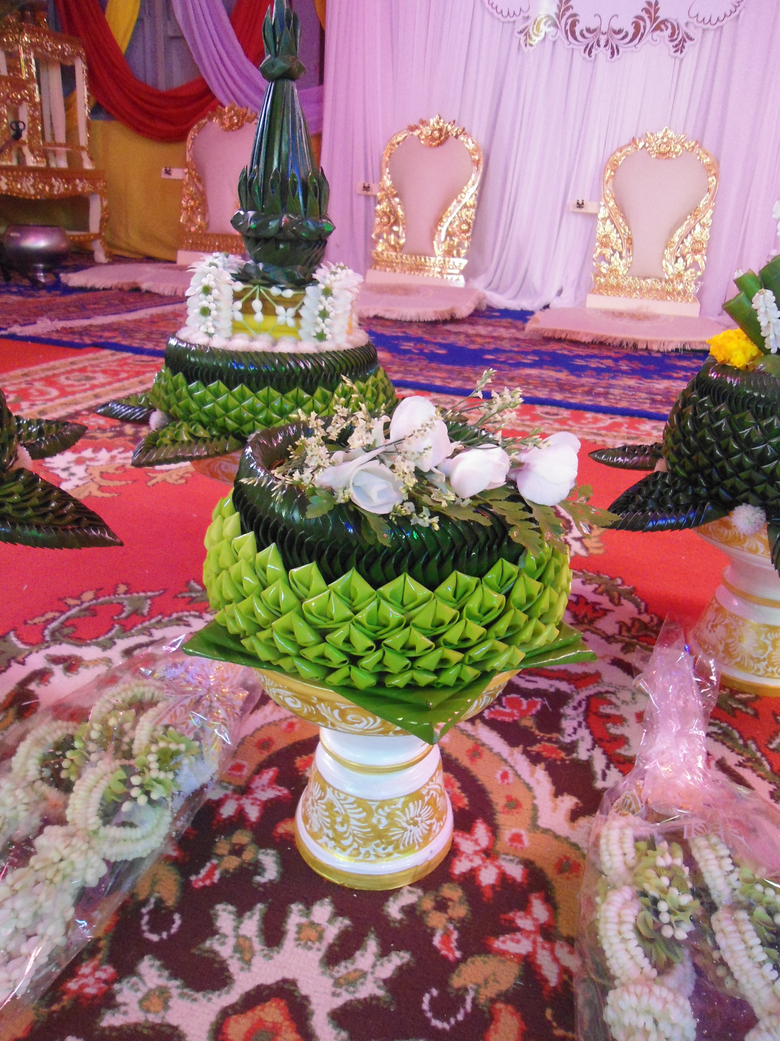 ขันหมาก ขาว+เขียว (ส่งงานใกล้วัดป้อมรามัญอยุธยา)