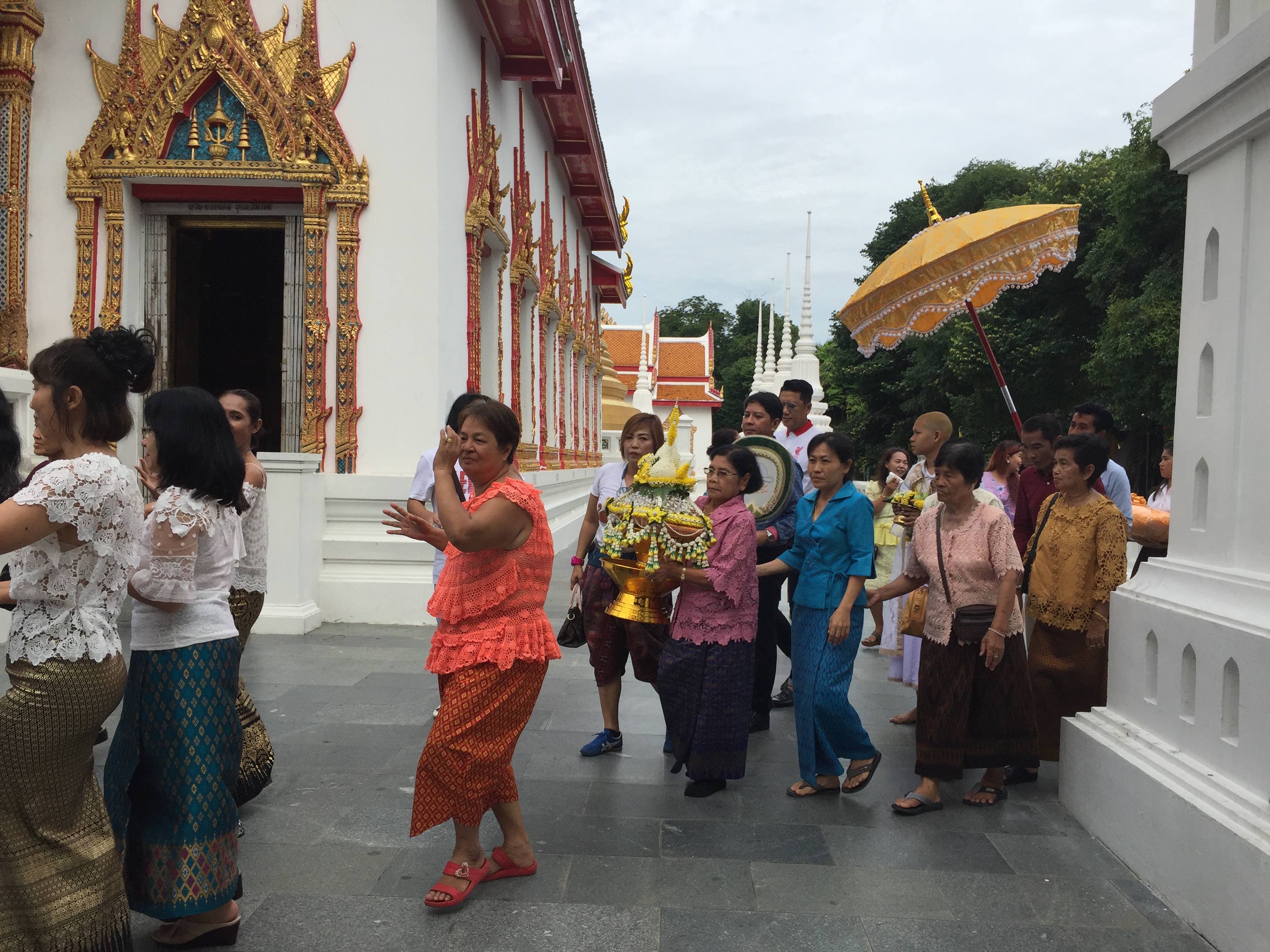 ชุดเครื่องบวชดอกไม้สด ส่งงาน วัดเสนาสฯ จ.พระนครศรีอยุธยา