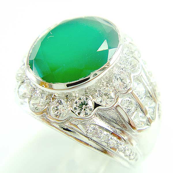 แหวนเงินแท้ราคาถูกชุบทองคำขาว พลอยแท้กรีนอะเกท 4.80 กะรัต เพชรCZ 1.36 กะรัต งานประณีตสวยงาม สั่งผลิตค่ะ