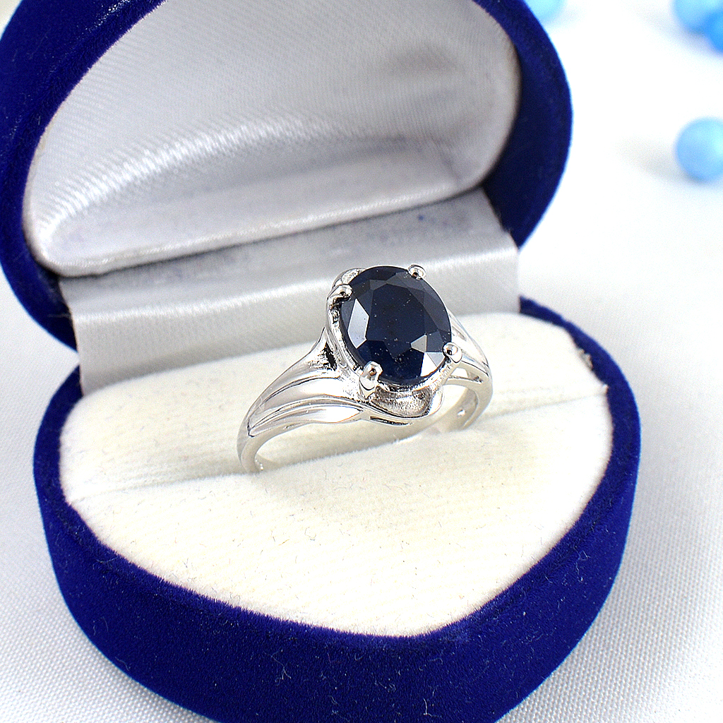 แหวนเงินแท้ราคาถูกชุบทองคำขาว ไพลินแท้ 3.65 กะรัต งานประณีตสวยงาม สั่งผลิตค่ะ