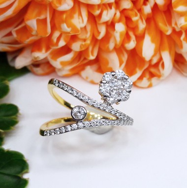 สั่งผลิตเพชรเบลเยี่ยมคัท แหวนแต่งงาน แหวนหมั้น ใส่เที่ยว ออกงาน แหวนทองคำ 18K เพชรแท้ 0.74 กะรัต 3.43 กรัม น้ำ 99 ราคาถูกมาก มีใบรับประกันค่ะ