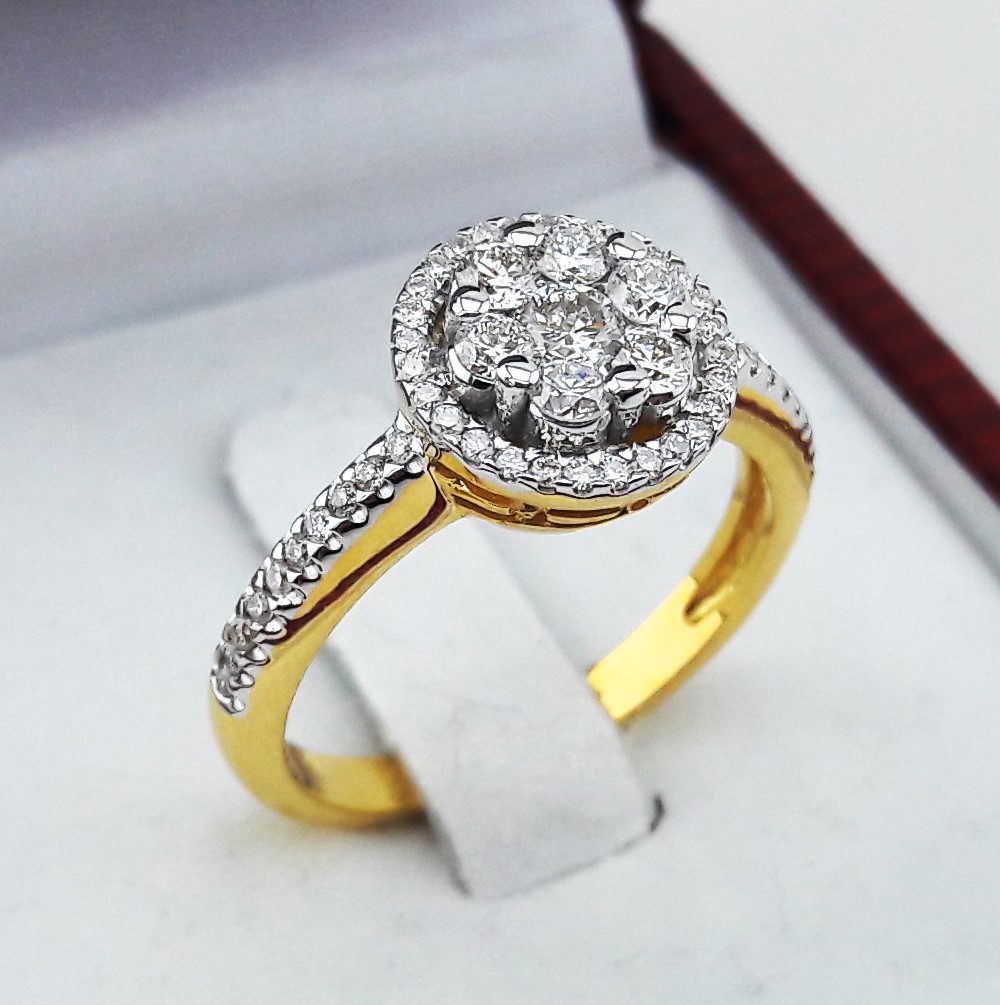 สั่งผลิตเพชรเบลเยี่ยมคัท แหวนแต่งงาน แหวนหมั้น ใส่เที่ยว ออกงาน แหวนทองคำ 18K เพชรแท้ 0.83 กะรัต 4.70 กรัม น้ำ 99 ราคาถูกมาก มีใบรับประกันค่ะ