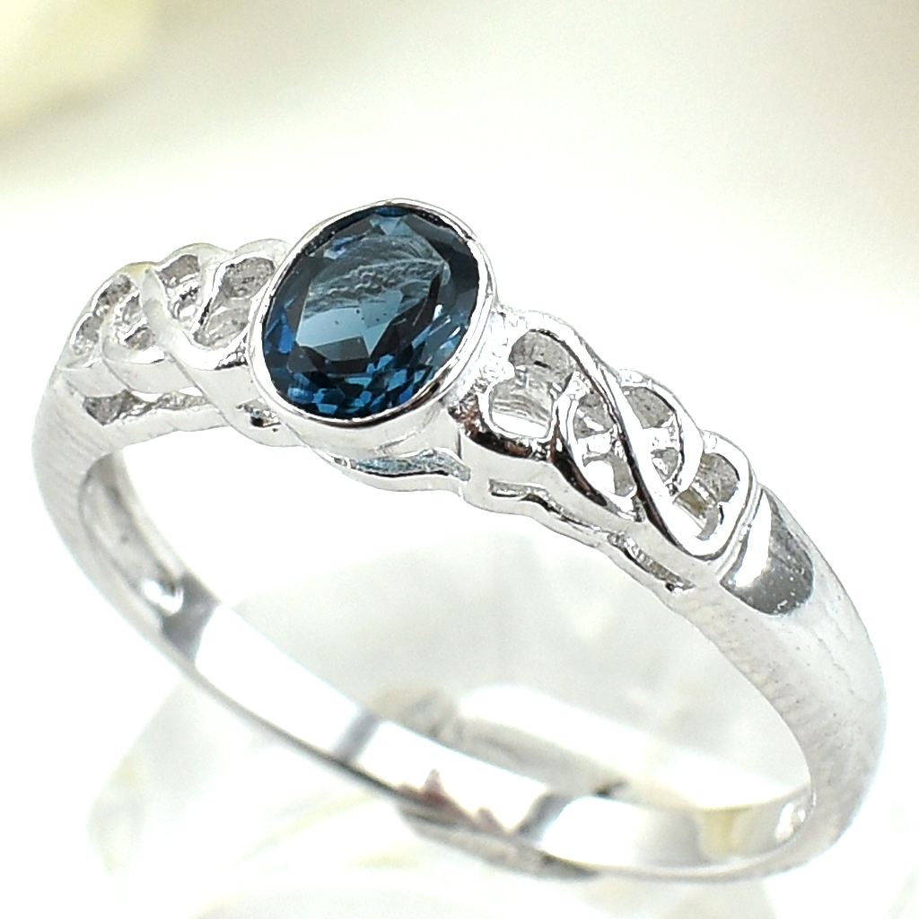 แหวนเงินแท้ราคาถูกชุบทองคำขาว ลอนดอนบลูโทปาซแท้ 0.50 กะรัต งานประณีตสวยงาม สั่งผลิตค่ะ