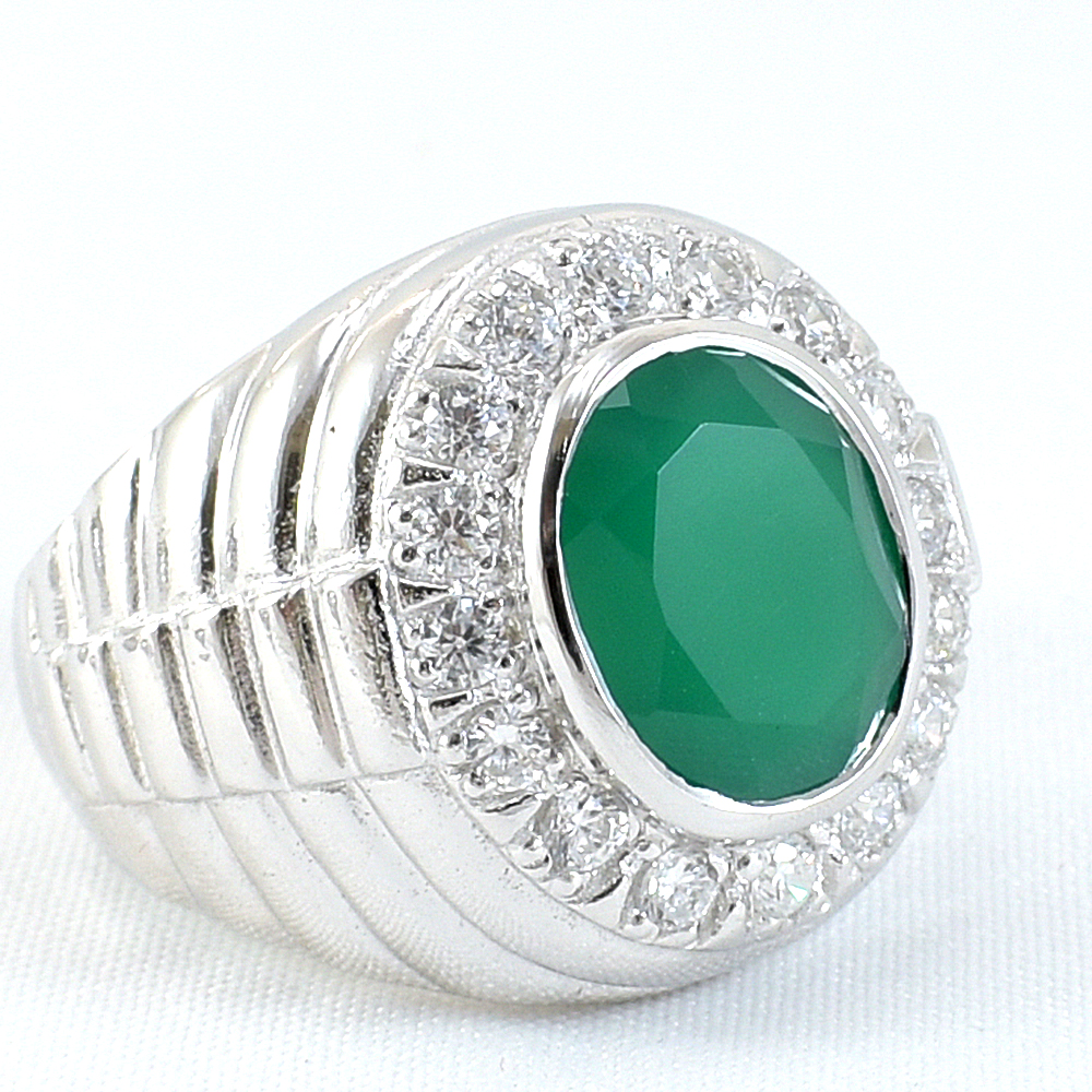 แหวนเงินแท้ราคาถูกชุบทองคำขาว พลอยแท้กรีนอะเกท 6.0 กะรัต เพชรCZ 0.64 กะรัต งานประณีตสวยงาม สั่งผลิตค่ะ