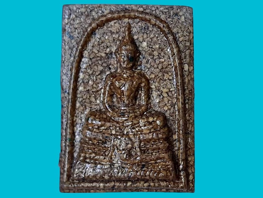 หลวงพ่อโสธร วัดโสธรวรารามวรวิหาร ฉะเชิงเทรา เนื้อกระเบื้องโบสถ์ รุ่นสร้างพระอุโบสถ ปี ๒๕๓๗