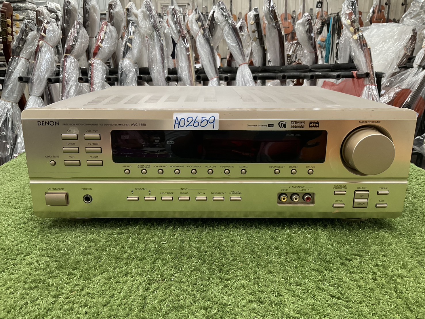 เครื่องขยายเสียง DENON : AVC-1550