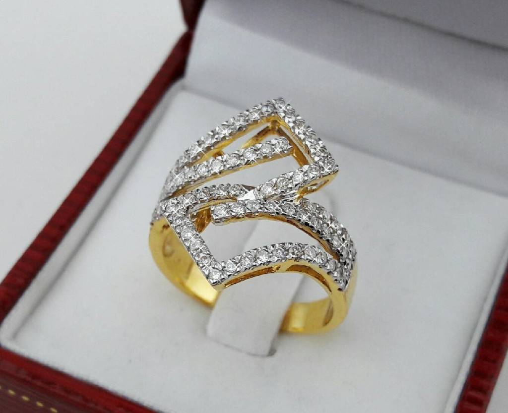 สั่งผลิตเพชรเบลเยี่ยมคัท แหวนแต่งงาน แหวนหมั้น ใส่เที่ยว ออกงาน แหวนทองคำ 18K เพชรแท้ 0.48 กะรัต 5.50 กรัม น้ำ 99 ราคาถูกมาก มีใบรับประกันค่ะ