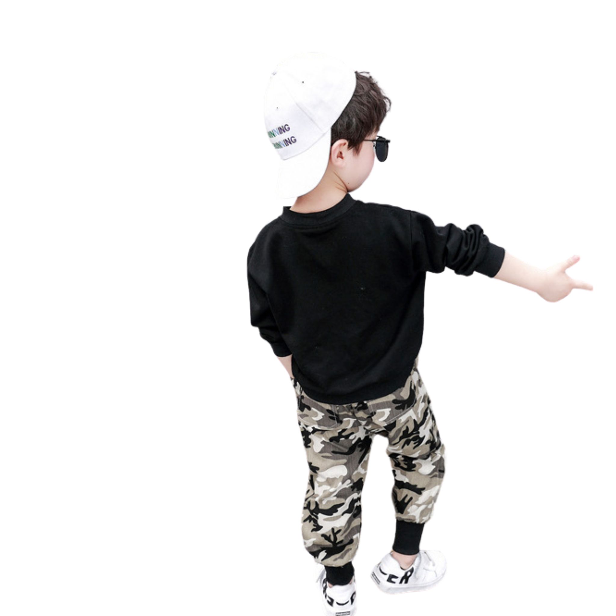 สินค้าพร้อมส่ง ชุดเซ็ตเสื้อแขนยาวสีดำ+กางเกงลายพราง