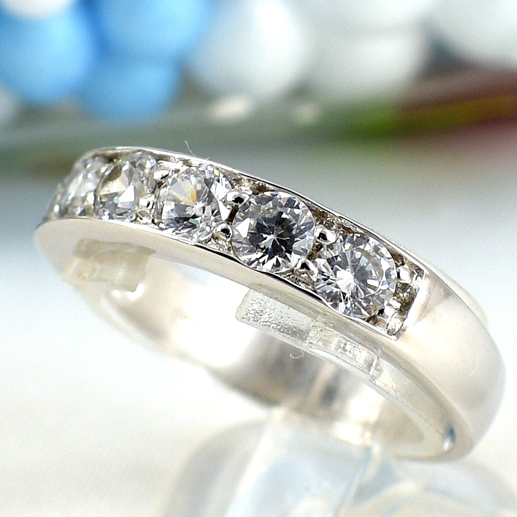 แหวนเงินแท้ราคาถูกชุบทองคำขาว เพชรCZแท้ 1.02 กะรัต งานประณีตสวยงาม สั่งผลิตค่ะ