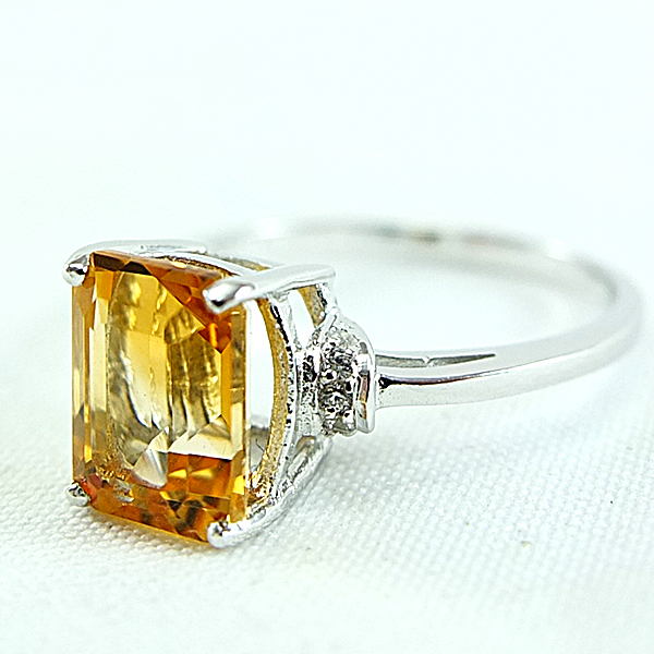 แหวนเงินแท้ราคาถูกชุบทองคำขาว ซิทรินแท้ 1.60 กะรัต เพชรCZ 0.07 กะรัต งานประณีตสวยงาม สั่งผลิตค่ะ