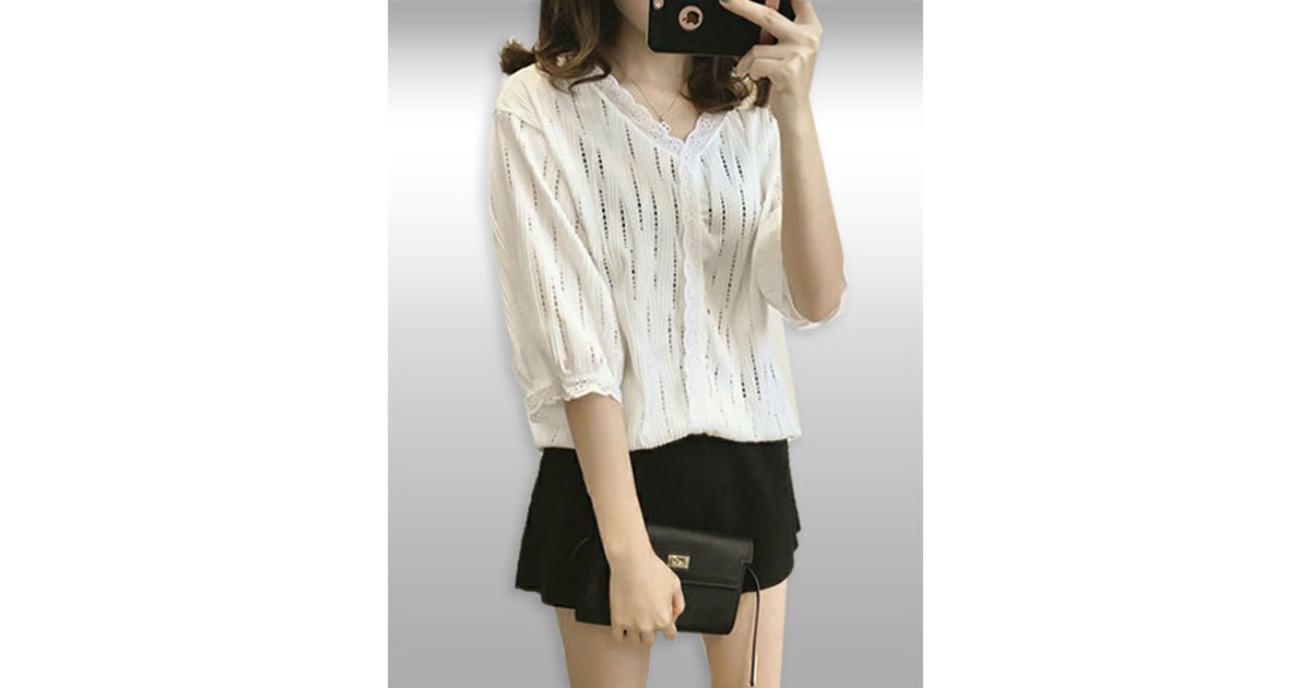เสื้อแฟชั่นแต่งลายฉลุสีขาวแบบสวยๆ รหัส2057