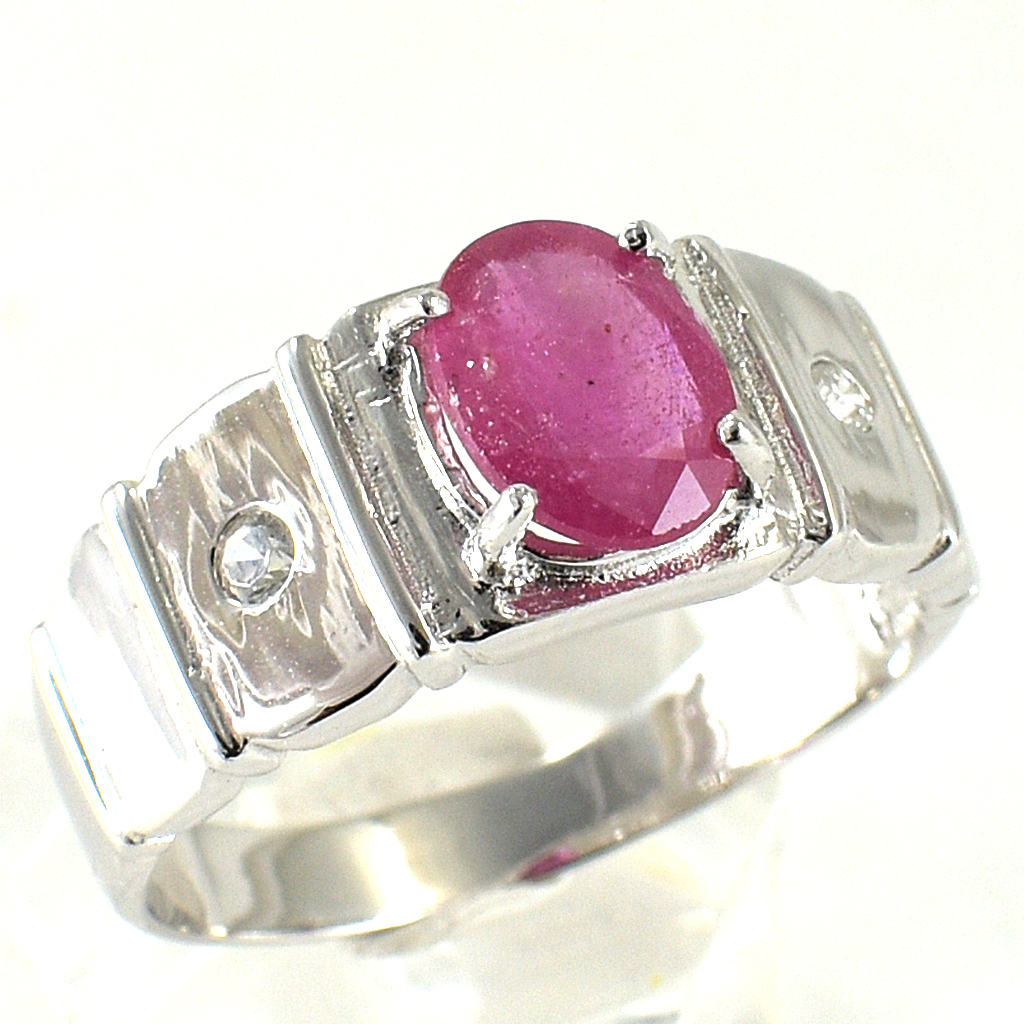 แหวนเงินแท้ราคาถูกชุบทองคำขาว พลอยแท้ทับทิม 1.45 กะรัต เพชรCZ 0.06 กะรัต งานประณีตสวยงาม สั่งผลิตค่ะ