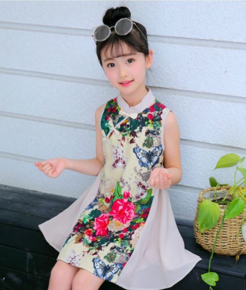 ชุดเดรสกี้เพ้าคอป้าย สีขาว ลายดอกไม้