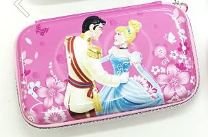 กล่องดินสอ ลายนูน 3 มิติ ลายเจ้าหญิง-เจ้าชาย