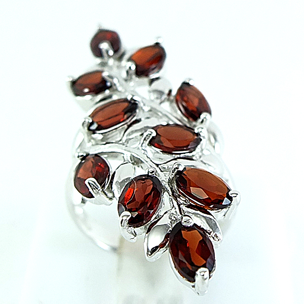 แหวนเงินแท้ราคาถูกชุบทองคำขาว โกเมนแท้ 5.70 กะรัต งานประณีตสวยงาม สั่งผลิตค่ะ