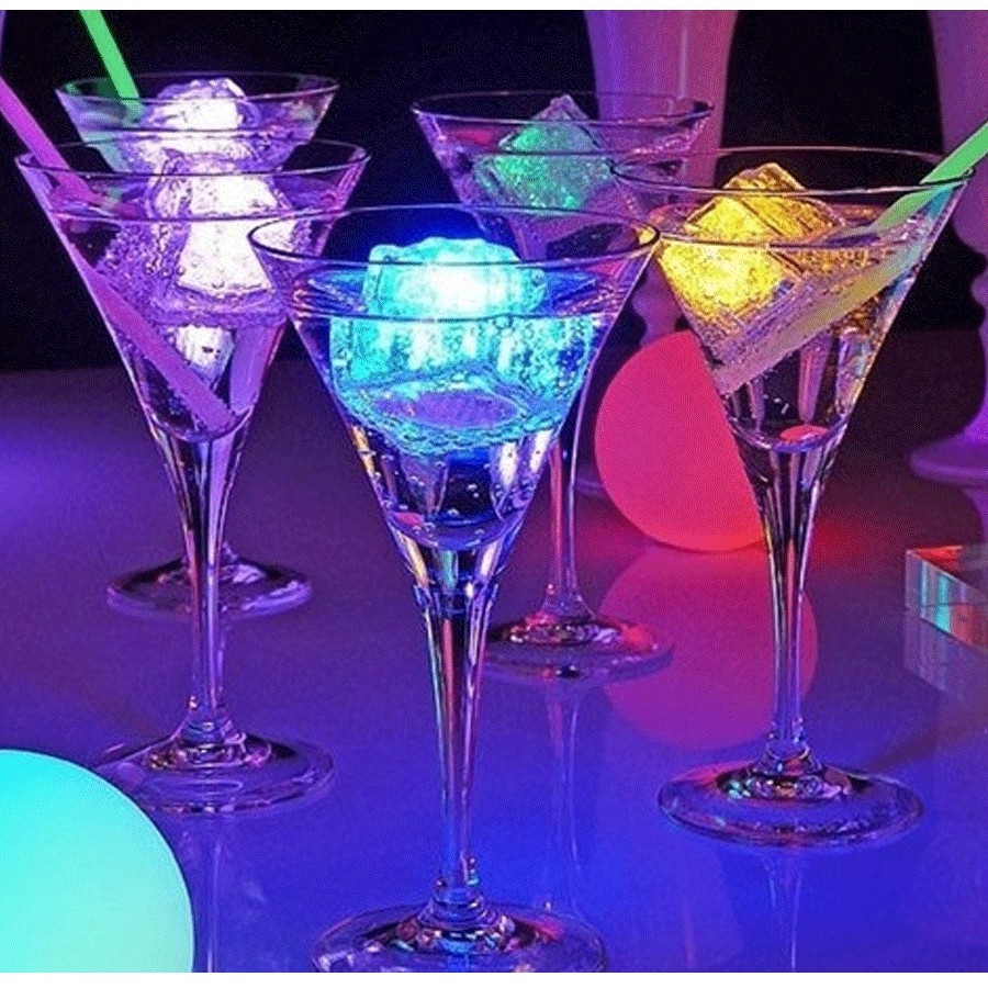 น้ำแข็งเทียมพร้อมไฟ LED RGB MODE เปลี่ยนถ่านได้ ( 12 ชิ้น )