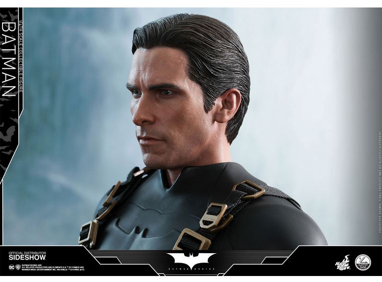 HOTTOYS - Batman Begins - Batman 1/4