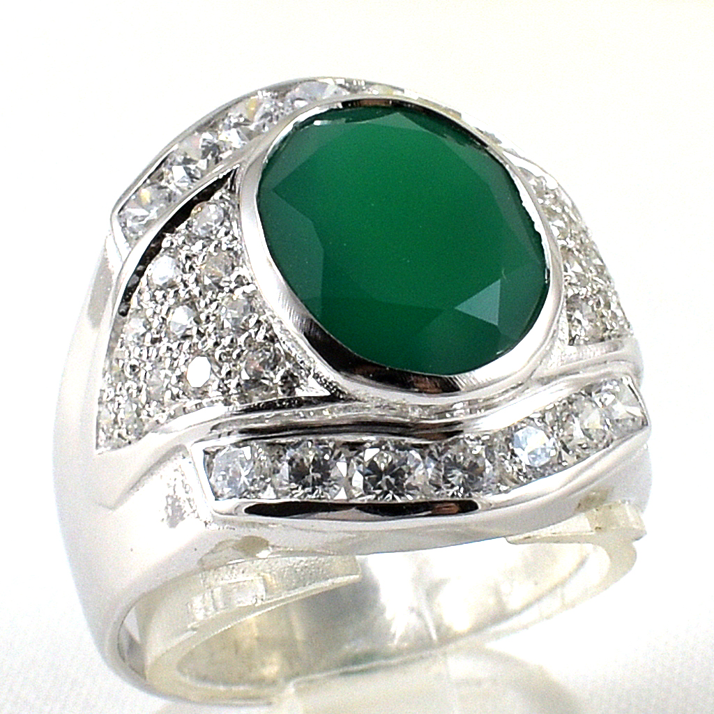 แหวนเงินแท้ราคาถูกชุบทองคำขาว พลอยแท้กรีนอะเกท 4.50 กะรัต เพชรCZ 0.19 กะรัต งานประณีตสวยงาม สั่งผลิตค่ะ