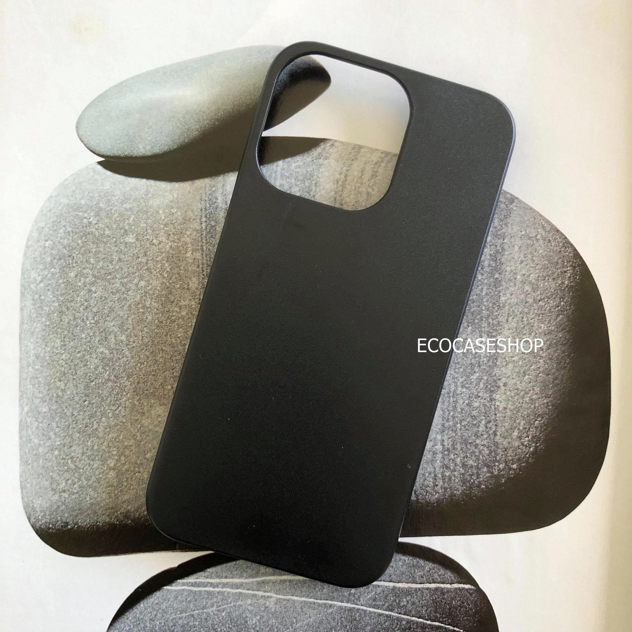iPhone14 Pro เคสแข็งด้าน(new) สีดำ