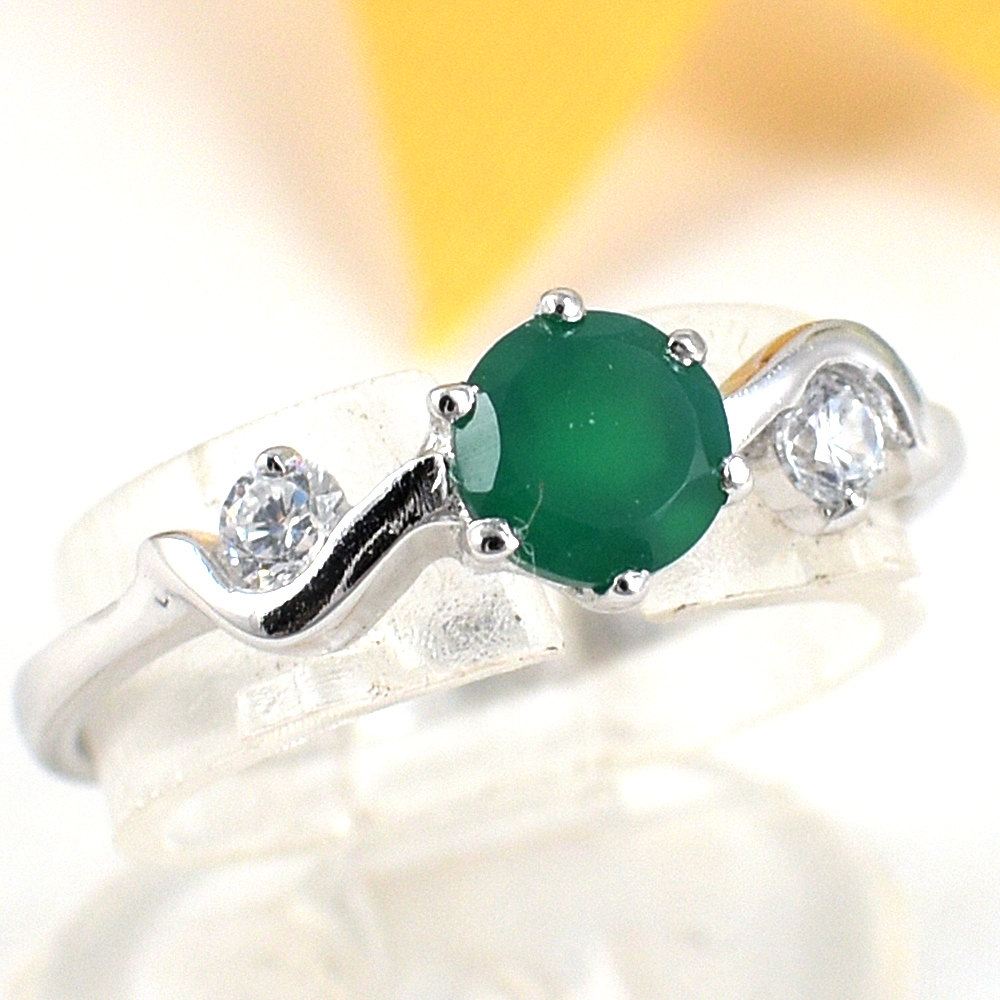 แหวนเงินแท้ราคาถูกชุบทองคำขาว พลอยแท้กรีนอะเกท 0.46 กะรัต เพชรCZ 0.12 กะรัต งานประณีตสวยงาม สั่งผลิตค่ะ