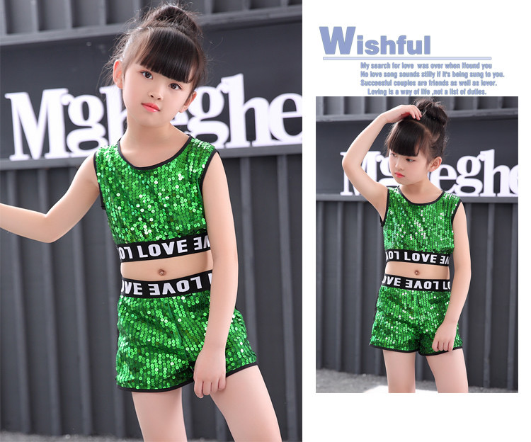 ชุดเต้น ชุดแดนซ์ ฮิปฮอป ปักเลื่อม ขาสั้น พร้อมแจ็คเก็ตฮูด