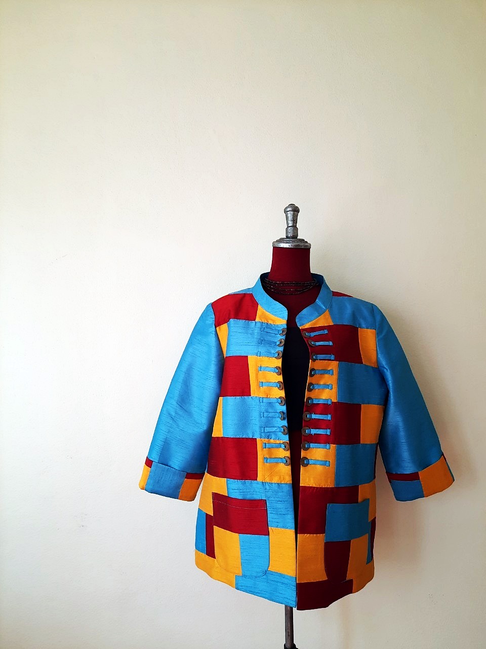 SIVA เสื้อคลุ้มผ้าไหมไทยตกแต่งวัสดุเหลือใช้ SIVA (ส่งฟรี) ดำ,น้ำตาล,ชมภู่,ฟ้า,แดงเลือดหมู M,L,XL,XXL