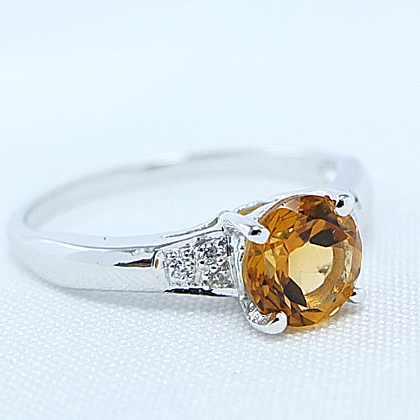 แหวนเงินแท้ราคาถูกชุบทองคำขาว ซิทรินแท้ 0.76 กะรัต เพชรCZ 0.042 กะรัต งานประณีตสวยงาม สั่งผลิตค่ะ