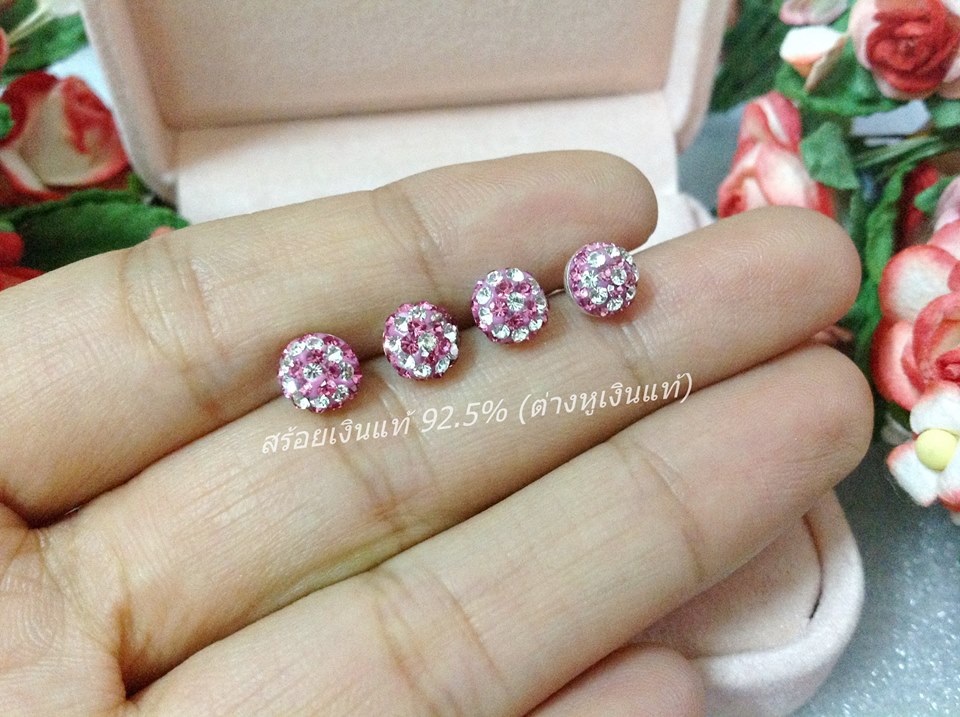 ต่างหูเงินแท้จิ๋ว บอลครึ่งประดับพลอยสีชมพูเข้มขาว