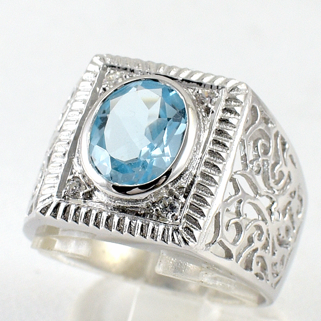 แหวนเงินแท้ราคาถูกชุบทองคำขาว สกายบลูโทปาซแท้ 2.29 กะรัต เพชรCZ 0.06 กะรัต งานประณีตสวยงาม สั่งผลิตค่ะ