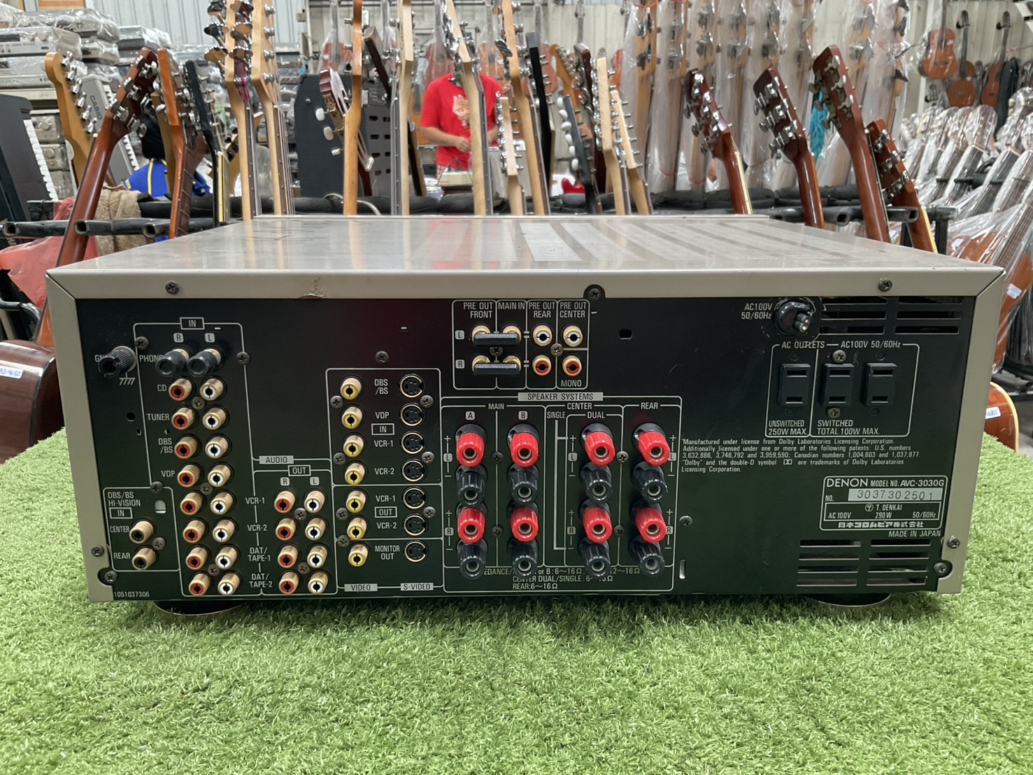 เครื่องขยายเสียง DENON : AVC-3030G สินค้าไม่พร้อมใช้งาน(ต้องซ่อม)