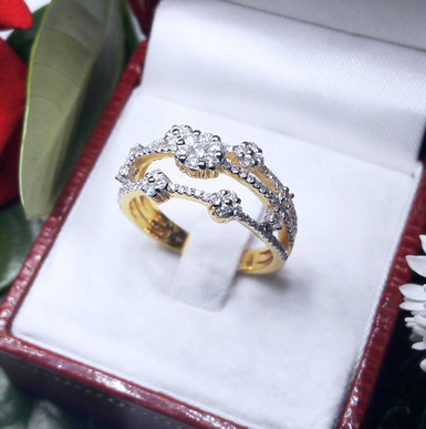 สั่งผลิตเพชรเบลเยี่ยมคัท แหวนแต่งงาน แหวนหมั้น ใส่เที่ยว ออกงาน แหวนทองคำ 18K เพชรแท้ 0.78 กะรัต 5.39 กรัม น้ำ 99 ราคาถูกมาก มีใบรับประกันค่ะ