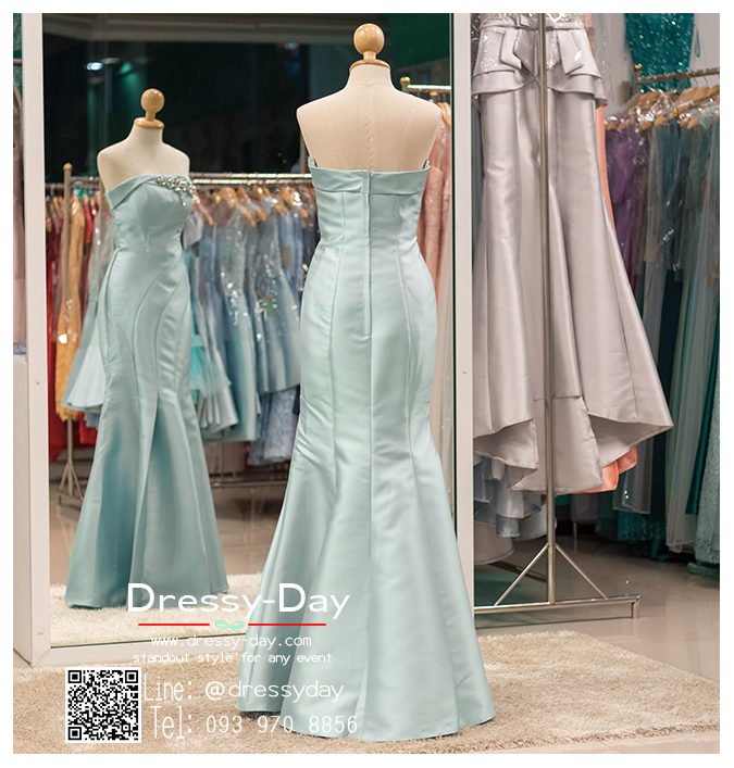 รหัส ชุดไปงานแต่งงาน : PFL026 ชุดราตรียาว สีฟ้า ผ้าไหม เกาะอกปักคริสตอล กระโปรงหางปลา สวยหรูสง่ามาก ใส่ไปงานแต่งงานกลางคืน งานกาล่าดินเนอร์ ชุดงานเลี้ยง ชุดพิธีกร งานพรอม งานบายเนียร์ งานเดินพรหมแดง ถ่ายพรีเวดดิ้ง