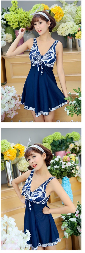 ชุดว่ายน้ำคนอ้วน รอบอก 40-46 รอบเอว 32-38 สะโพก 38-48 นิ้ว ยาว 34 นิ้ว เนื้อผ้าดี งานสวยค่ะ