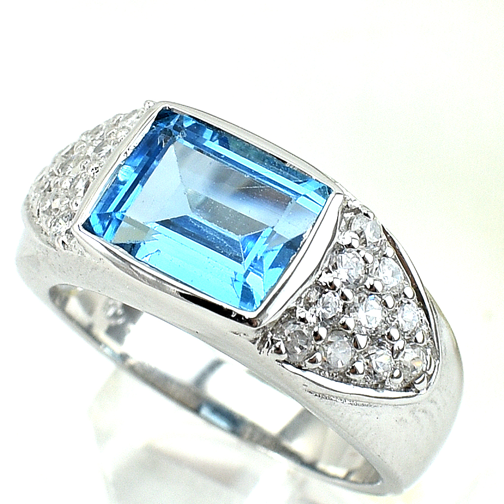 แหวนเงินแท้ราคาถูกชุบทองคำขาว สวิสบลูโทปาซแท้ 2.80 กะรัต เพชรCZ 0.50 กะรัต งานประณีตสวยงาม สั่งผลิตค่ะ