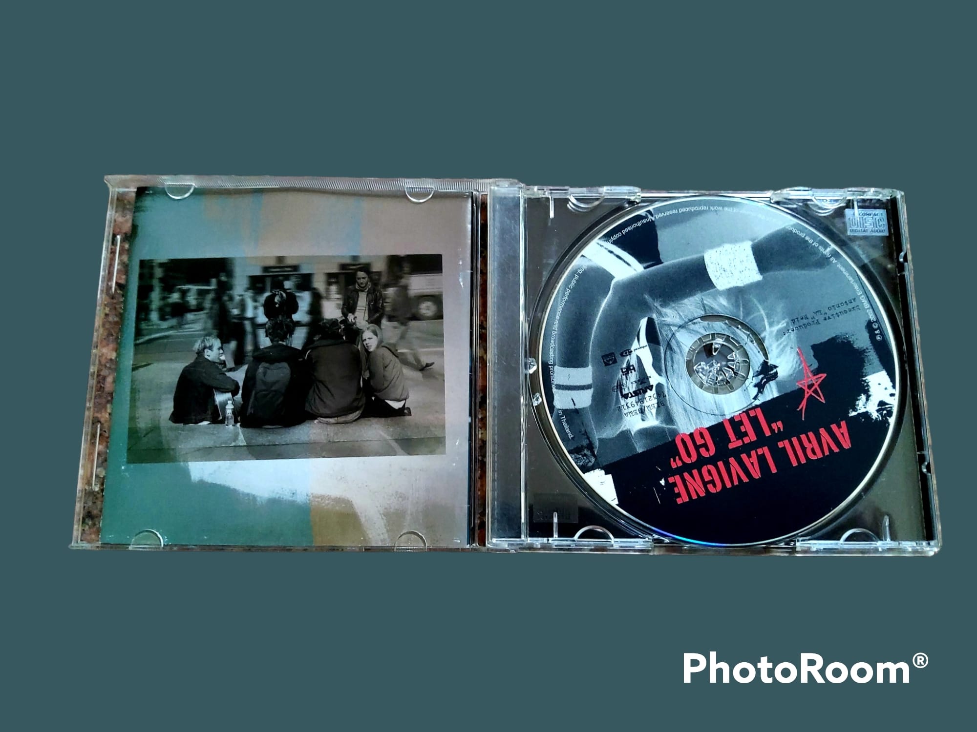 CD เพลง Avril Lavigne ชุด LET GO 2002