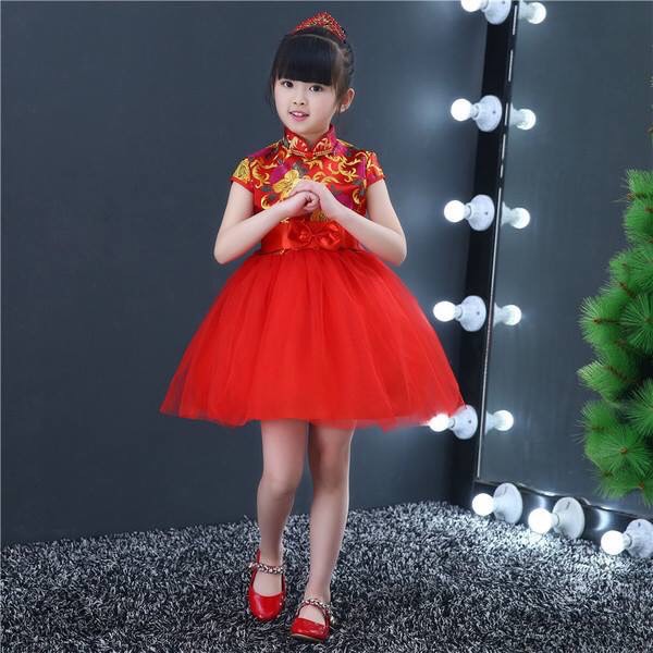 พร้อมส่ง ชุดจีน กี่เพ้า เดรสแขนสั้นแต่งลายมังกร ติดโบวสีแดง