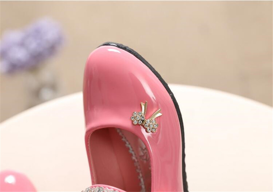 รองเท้าคัชชูหนังแก้ว ติดกุหลาบ สีชมพู โอรส