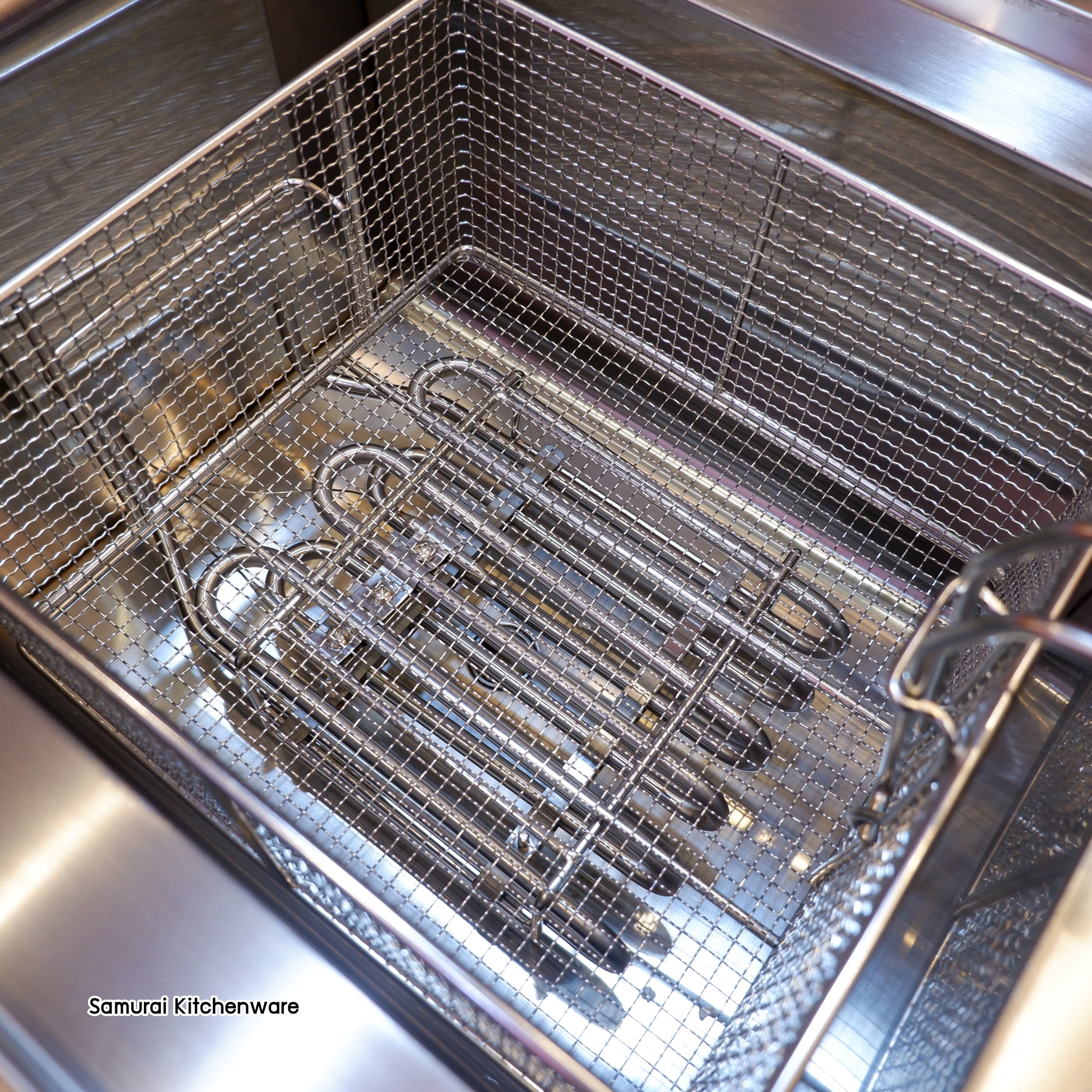 หม้อทอดไฟฟ้า แบบตั้งพื้น (16 ลิตร)