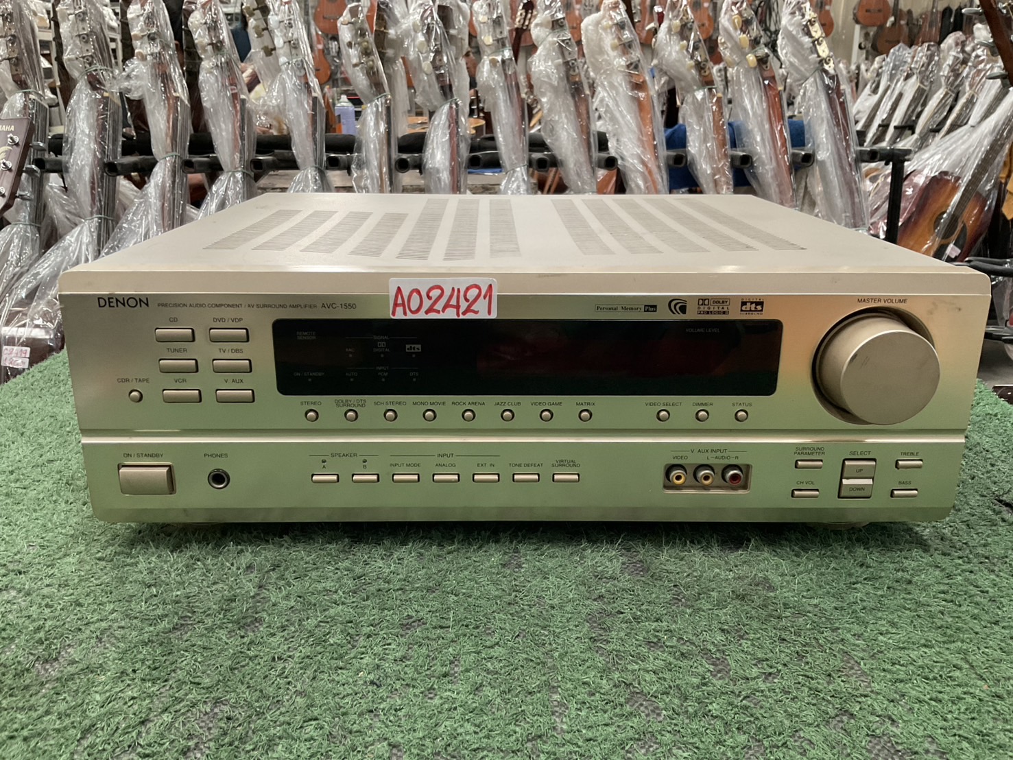 เครื่องขยายเสียง DENON : AVC-1550