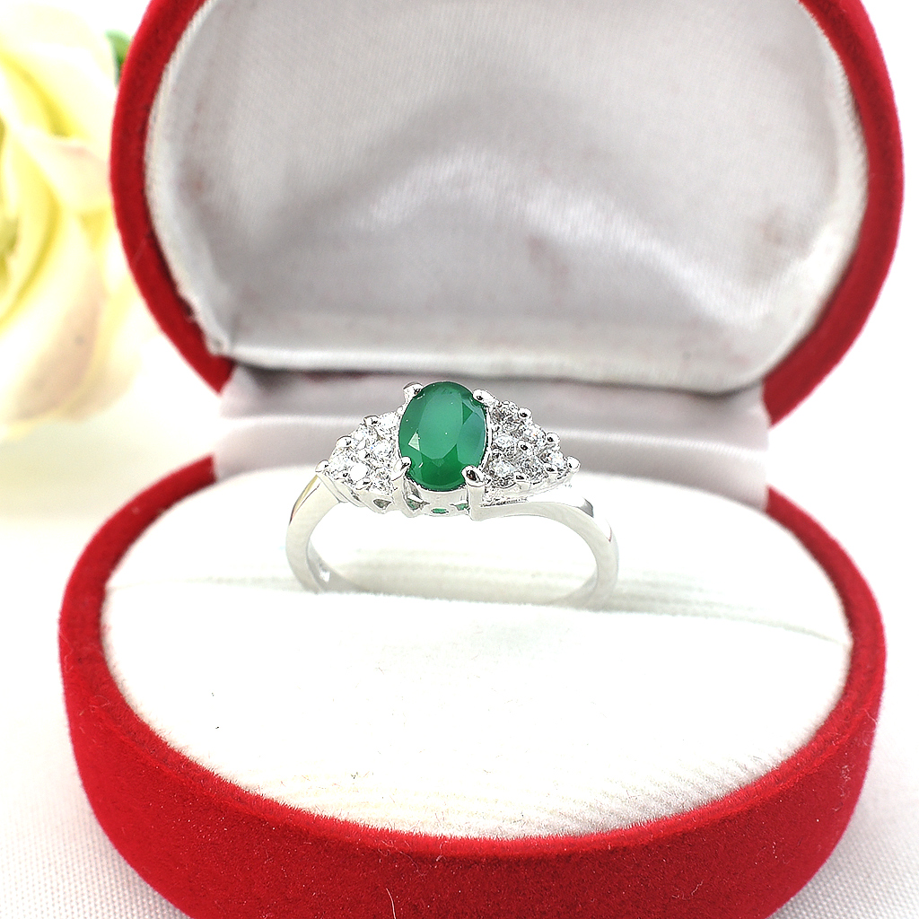 แหวนเงินแท้ราคาถูกชุบทองคำขาว พลอยแท้กรีนอะเกท 0.70 กะรัต เพชรCZ 0.36 กะรัต งานประณีตสวยงาม สั่งผลิตค่ะ