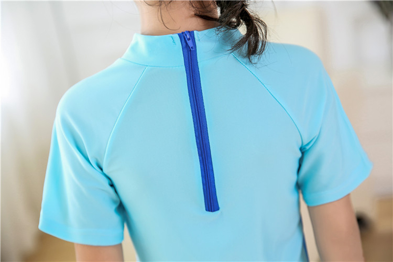 ชุดว่ายน้ำ แอลซ่า บอดี้สูท พร้อมหมวก