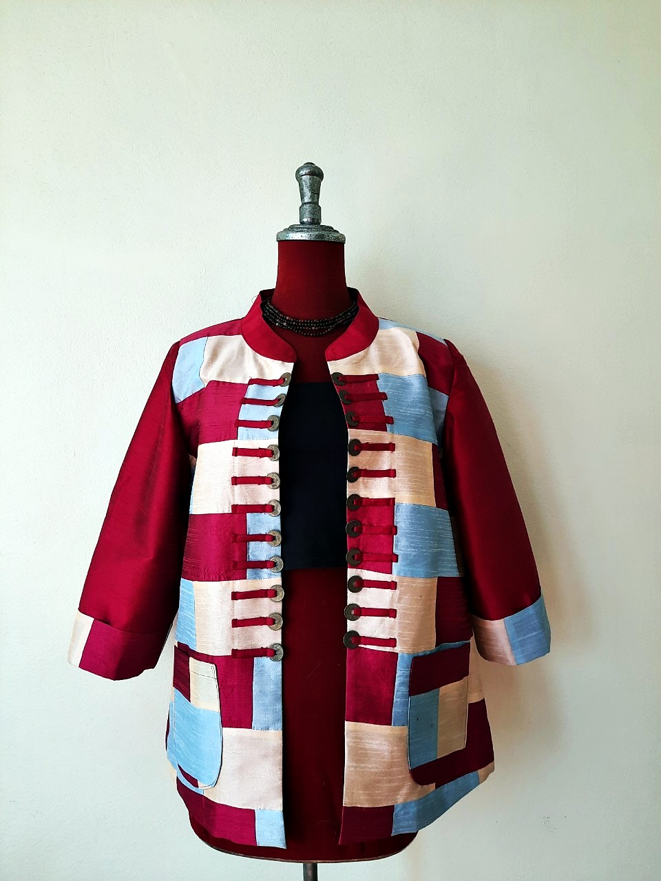 SIVA เสื้อคลุ้มผ้าไหมไทยตกแต่งวัสดุเหลือใช้ SIVA (ส่งฟรี) ดำ,น้ำตาล,ชมภู่,ฟ้า,แดงเลือดหมู M,L,XL,XXL