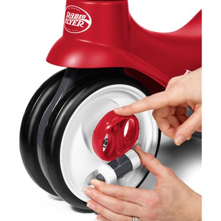 จักรยานสามล้อสามารถปรับเป็นขาไถหรือจักรยานถีบได้ radio flyer scoot 2 pedal