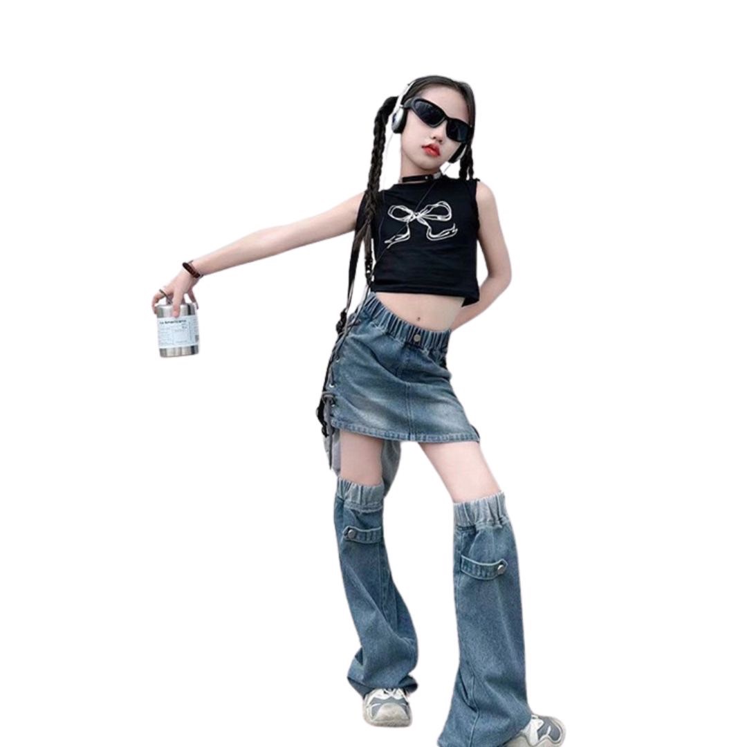 friendly4kid พร้อมส่ง เสื้อกล้ามสีดำ+กระโปรงยีนส์พร้อมปลอกขา สียีนส์เข้ม